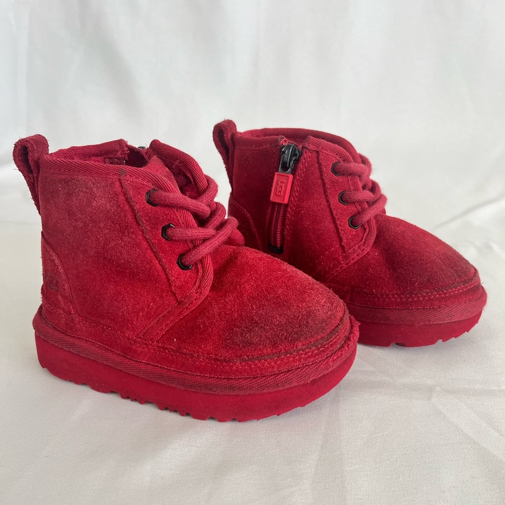 UGG Neumel Red Suede Chukka Boots Toddler 6 Unisex 1017320T